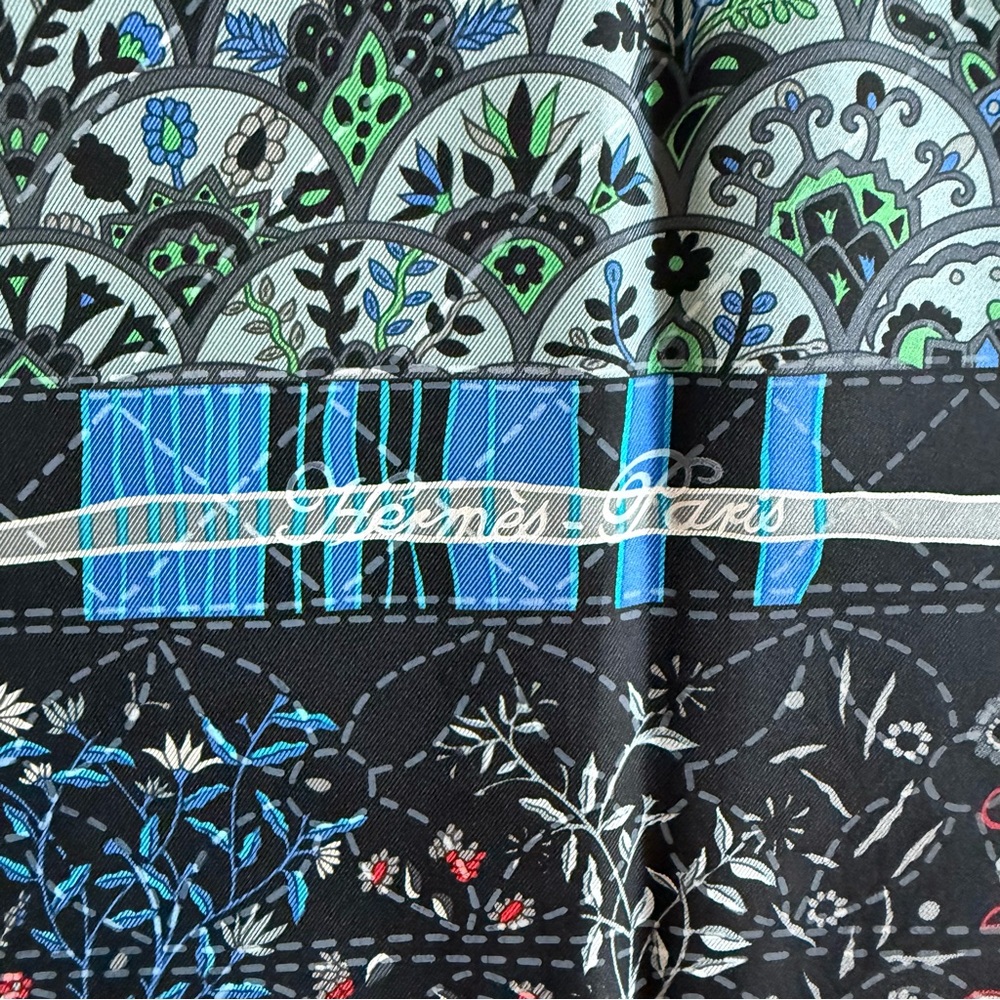 Hermès Pique Fleuri de Provence Silk Scarf 90cm Christine Henry Rare - Picture 4 of 8